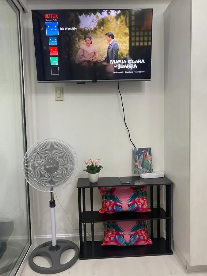 מנילה Tropical Paradise At Azure הפיליפינים